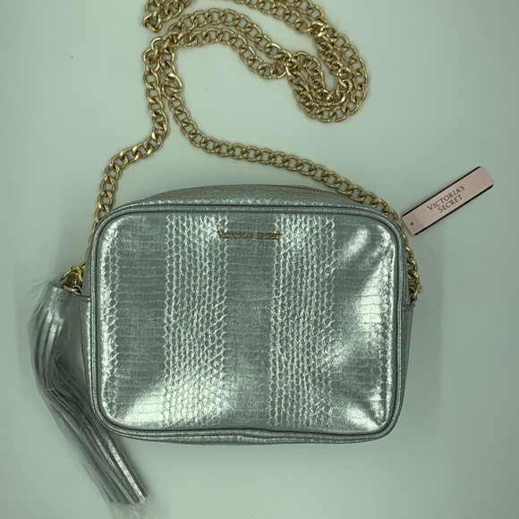 Victoria secret metallic crossbody - Picture 4 of 7